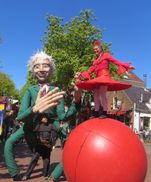 Compagnie with Balls | Join the Parade
